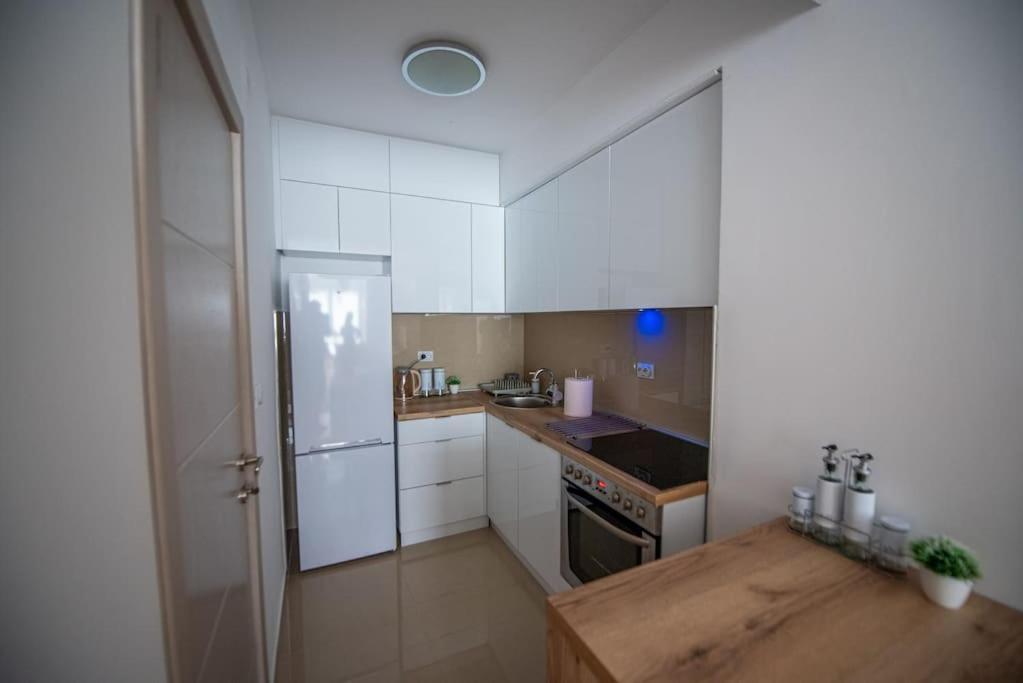 Joy Apartment Бітола Екстер'єр фото
